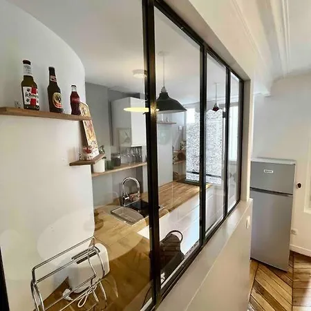 Amazing Duplex Les Batignolles, *