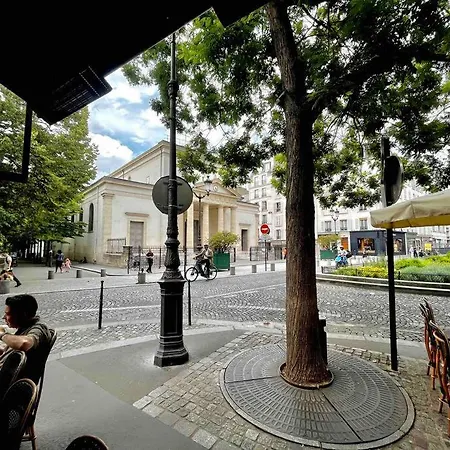 Amazing Duplex Les Batignolles, Apartment Paris