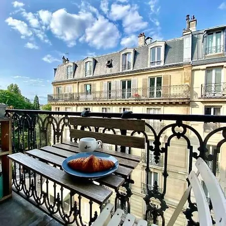Amazing Duplex Les Batignolles, * Paris