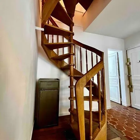 Amazing Duplex Les Batignolles, * Paris