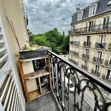 Apartment Amazing Duplex Les Batignolles, Paris